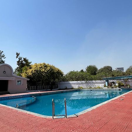 Отель Soho House By Jayshrea Chandrapur Экстерьер фото